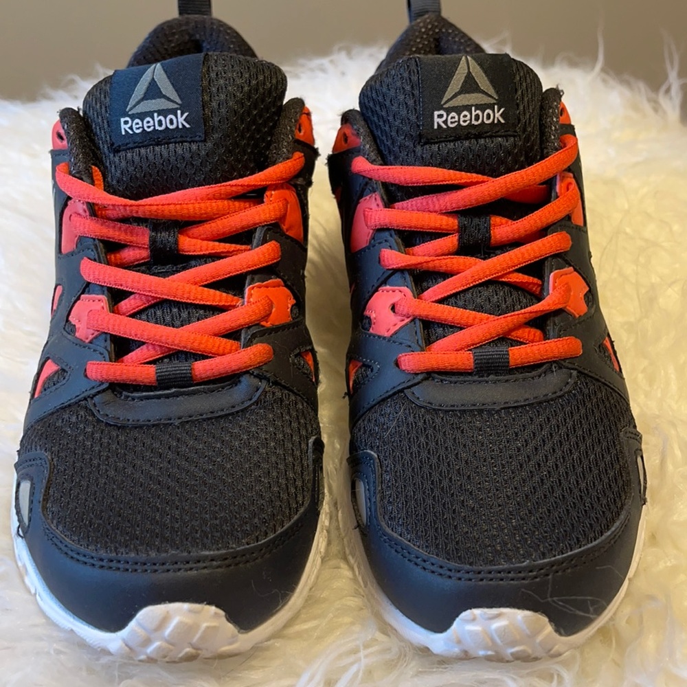 Reebok Memory Tec Sneakers